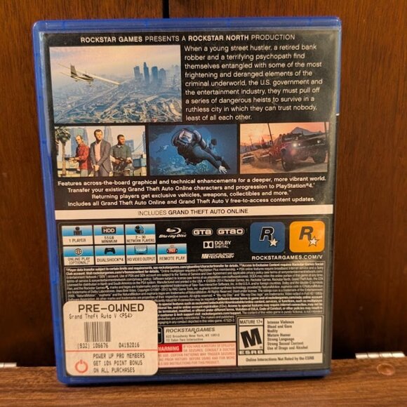 Pre-owned PS4 Grand Theft Auto Game - Picture 3 of 3
